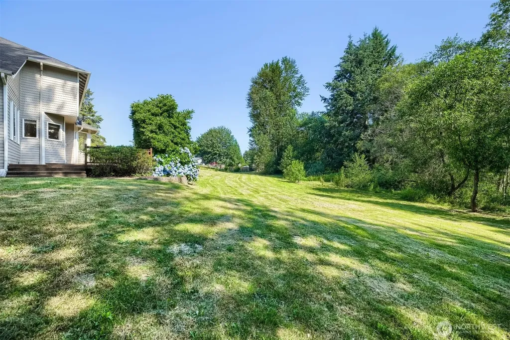 12612 SE 261st Street Kent WA 98030