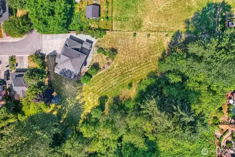 12612 SE 261st Street Kent WA 98030