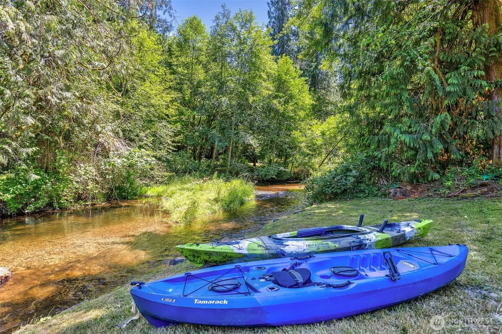 381 E Sherwood Creek Road Allyn WA 98524