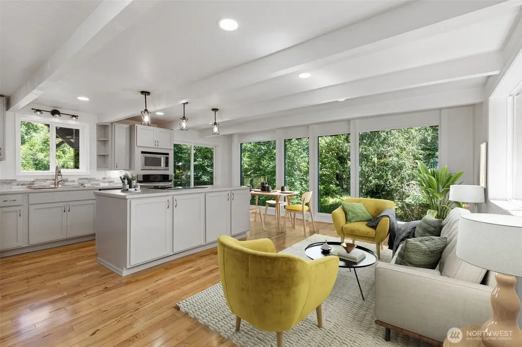 381 E Sherwood Creek Road Allyn WA 98524