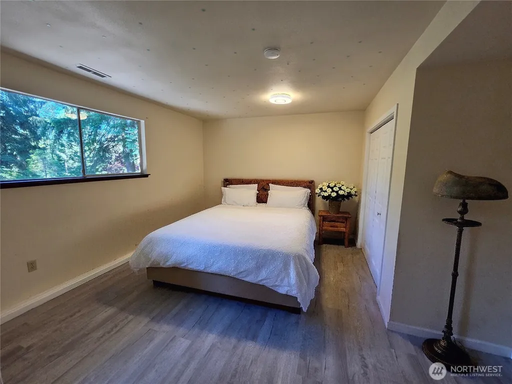 19119 130th Avenue SE Renton WA 98058
