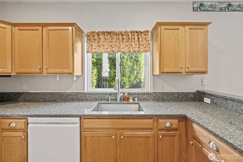 6714 109th Street Ct E Puyallup WA 98373