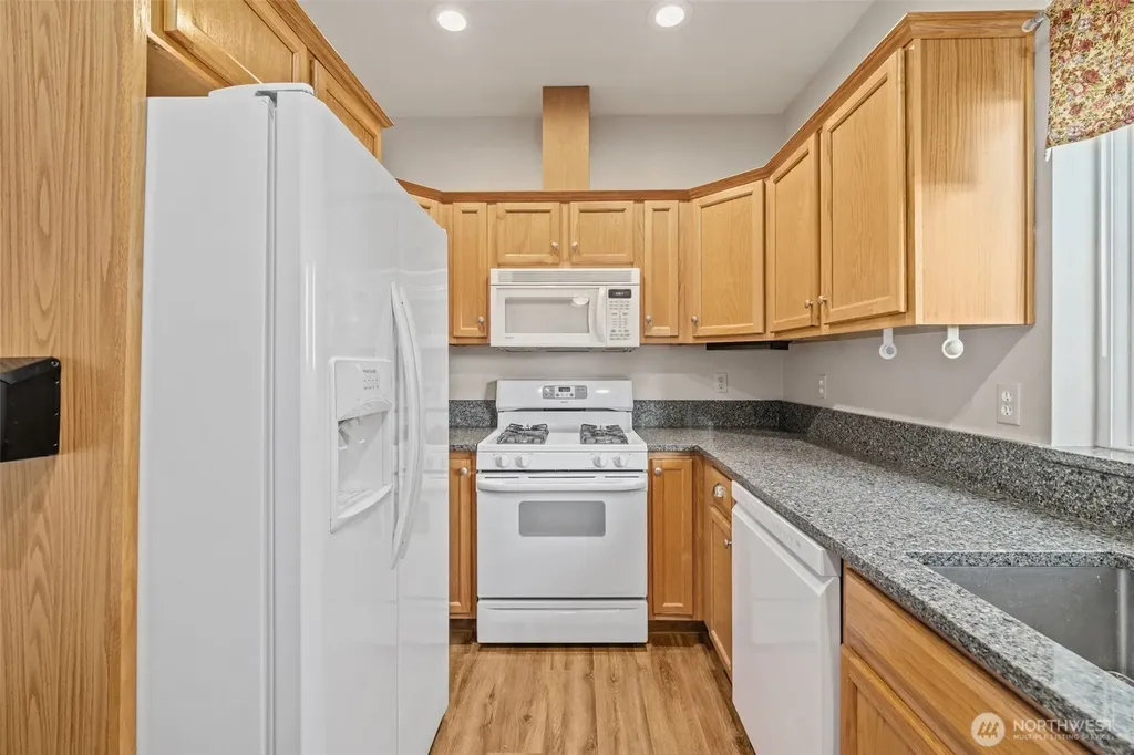 6714 109th Street Ct E Puyallup WA 98373
