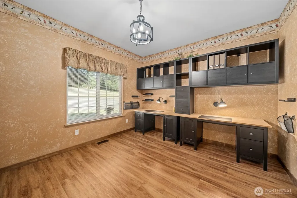 6714 109th Street Ct E Puyallup WA 98373