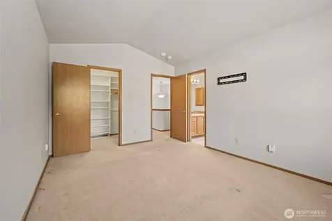 6714 109th Street Ct E Puyallup WA 98373