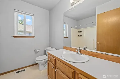 6714 109th Street Ct E Puyallup WA 98373