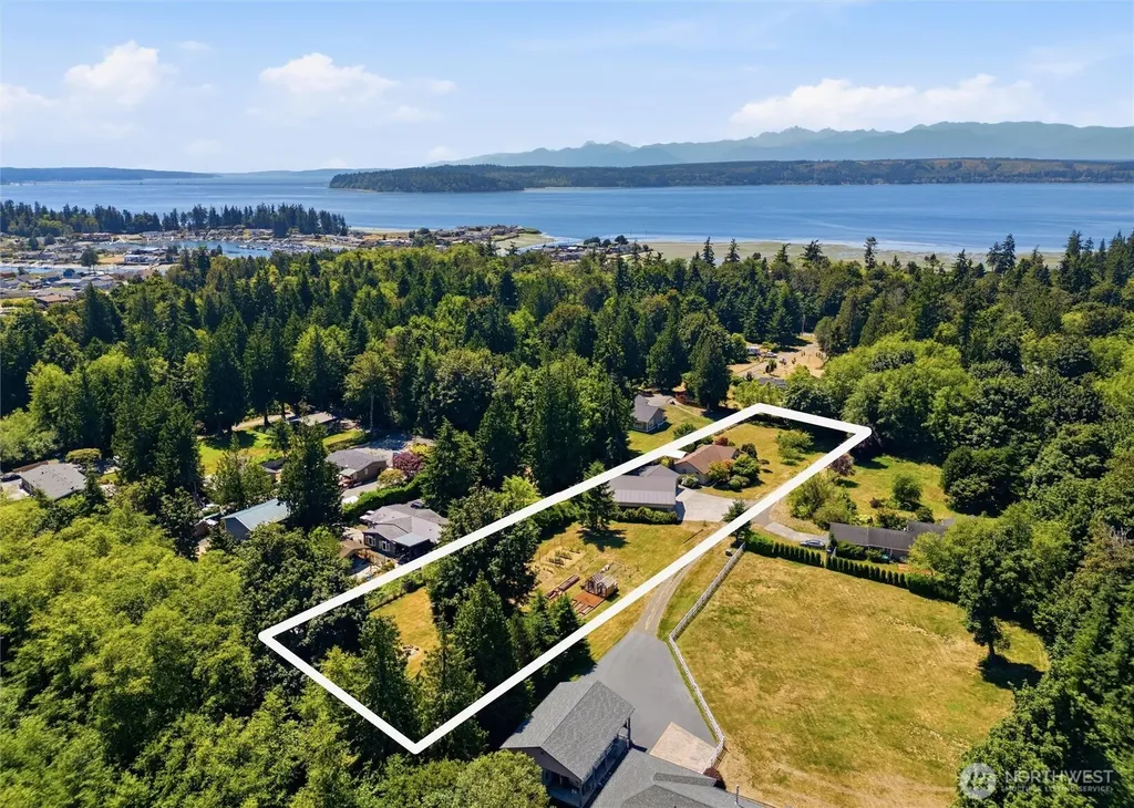 4859 NE Deerbrook Lane Hansville WA 98340