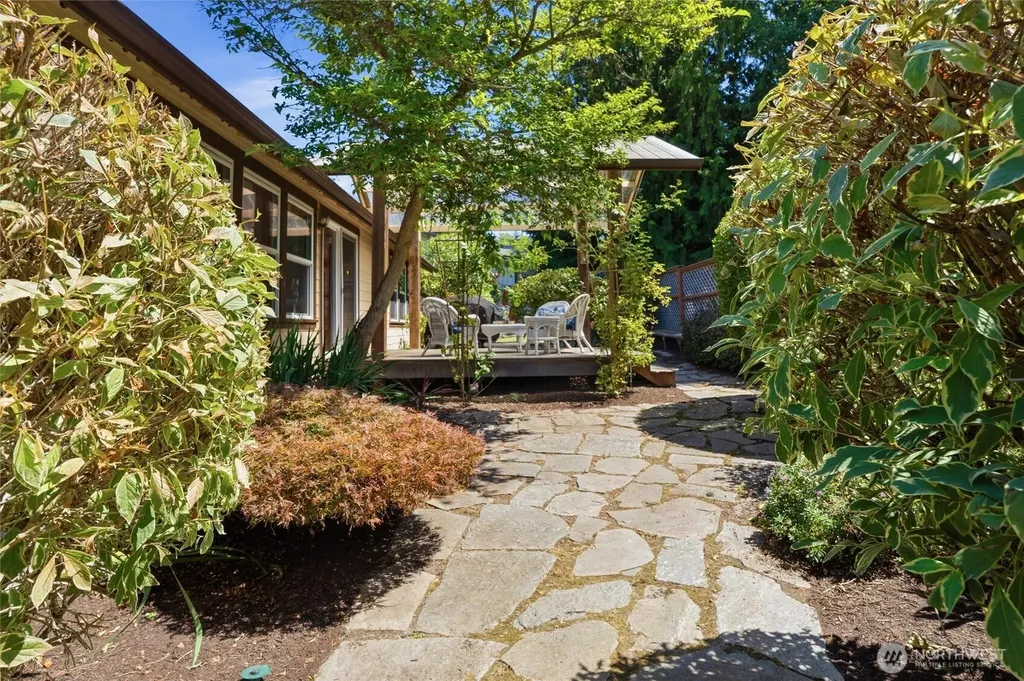 4859 NE Deerbrook Lane Hansville WA 98340