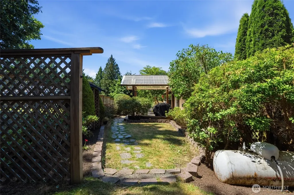 4859 NE Deerbrook Lane Hansville WA 98340