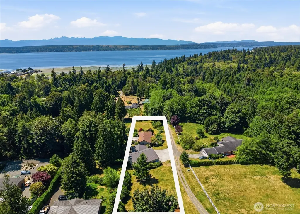 4859 NE Deerbrook Lane Hansville WA 98340