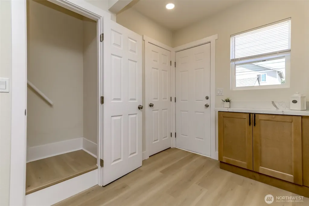 3833 E G Street Tacoma WA 98404