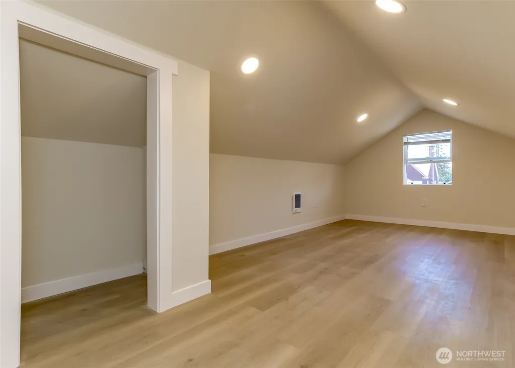 3833 E G Street Tacoma WA 98404