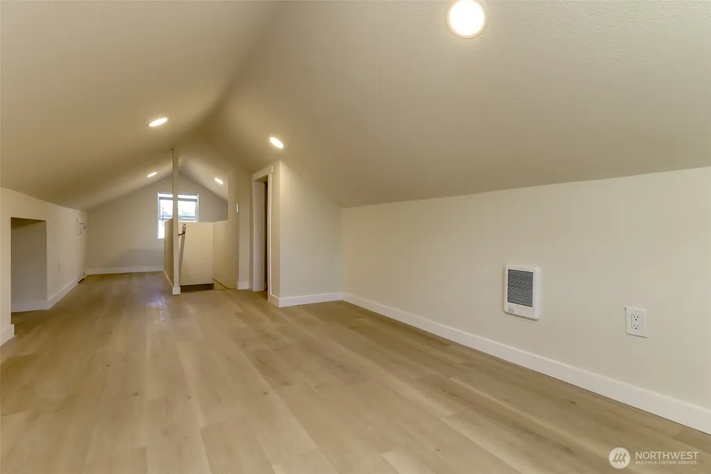 3833 E G Street Tacoma WA 98404