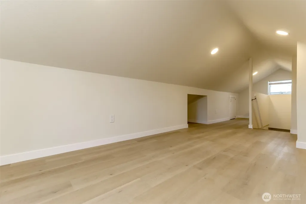 3833 E G Street Tacoma WA 98404