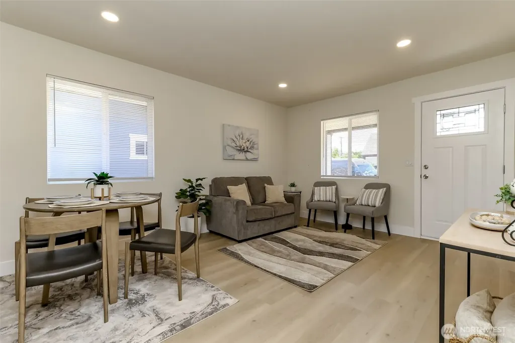 3833 E G Street Tacoma WA 98404