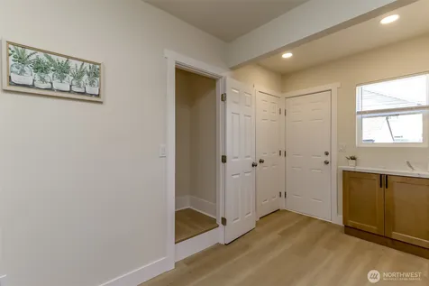 3833 E G Street Tacoma WA 98404