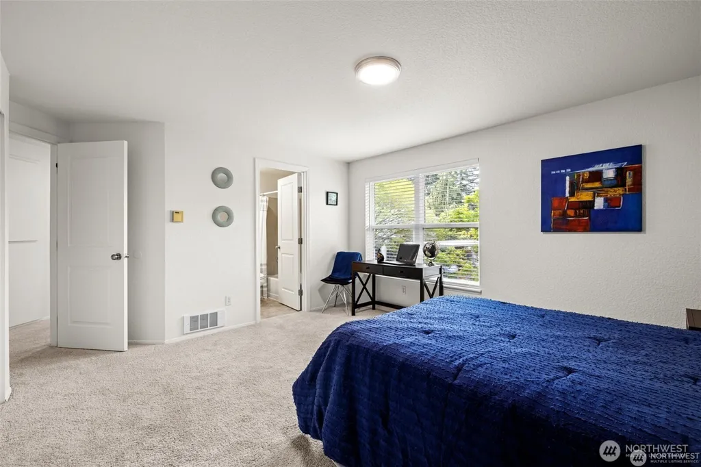 8218 126th Avenue NE Kirkland WA 98033