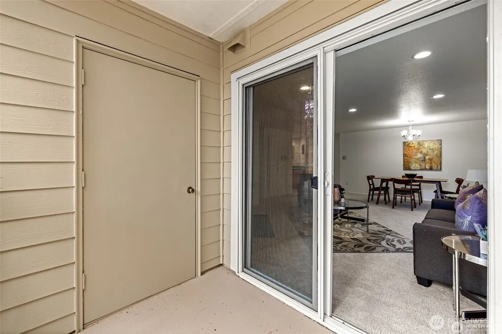8218 126th Avenue NE Kirkland WA 98033