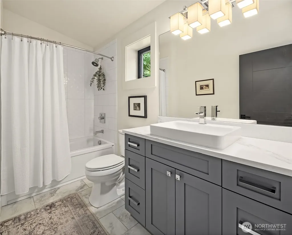 3604 Sunrise View Lane Greenbank WA 98253