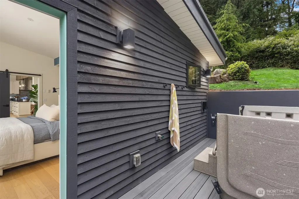 3604 Sunrise View Lane Greenbank WA 98253
