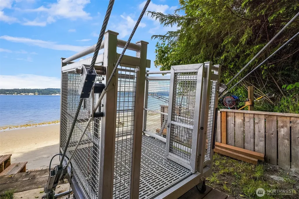 3604 Sunrise View Lane Greenbank WA 98253
