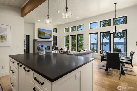 3604 Sunrise View Lane Greenbank WA 98253