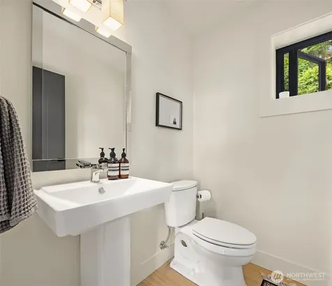 3604 Sunrise View Lane Greenbank WA 98253