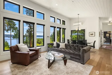 3604 Sunrise View Lane Greenbank WA 98253