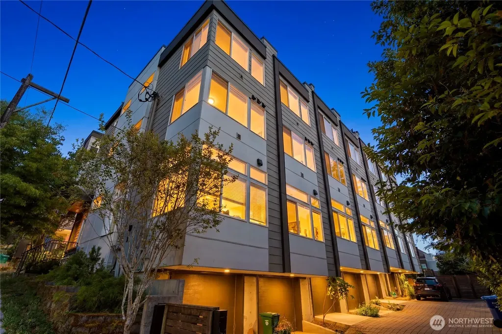 Seattle WA, 333 90TH