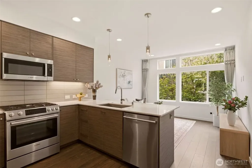 333 N 90th Street Seattle WA 98103