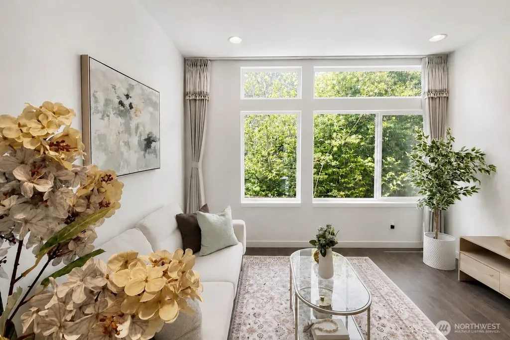 333 N 90th Street Seattle WA 98103
