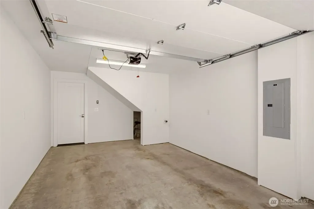 333 N 90th Street Seattle WA 98103