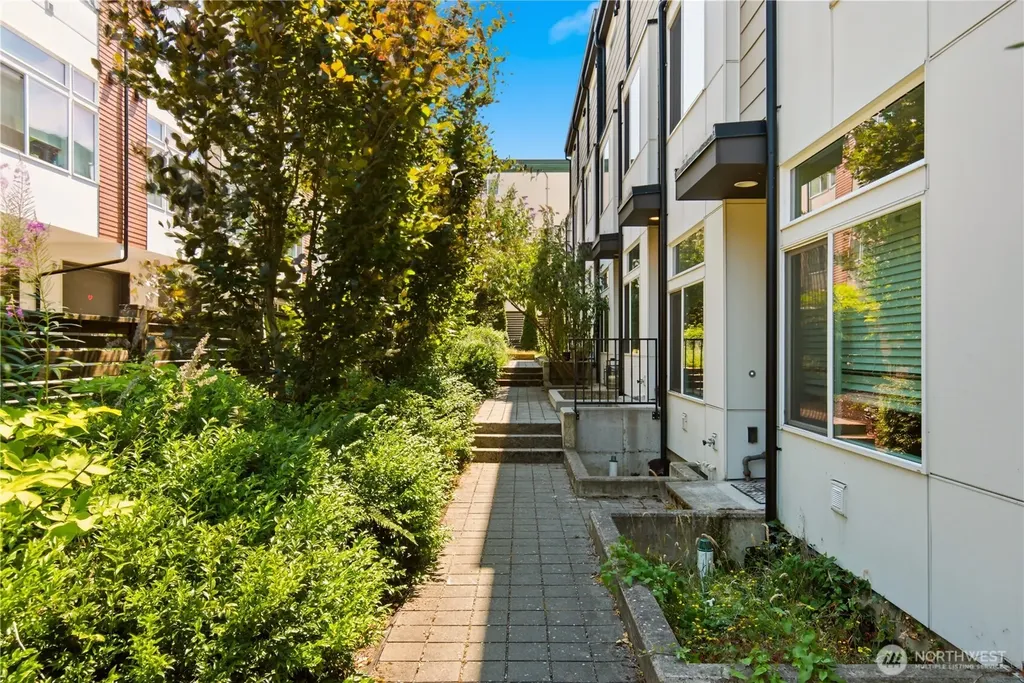 333 N 90th Street Seattle WA 98103