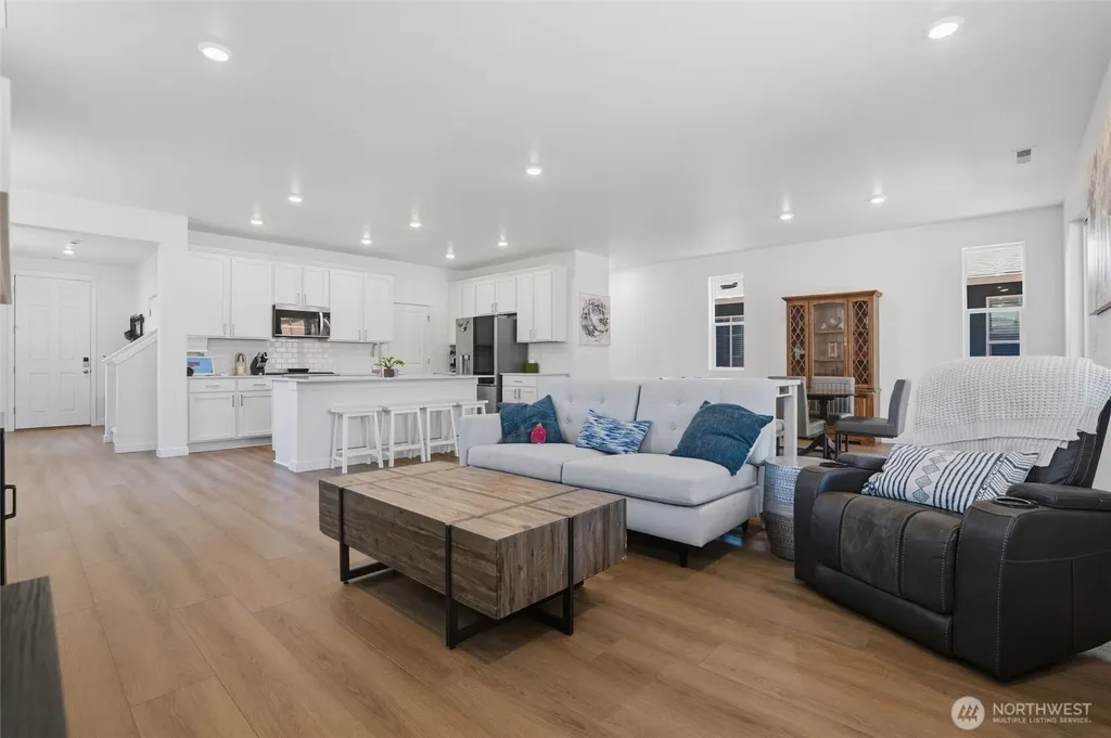 1948 NW Meadowview Drive Poulsbo WA 98370
