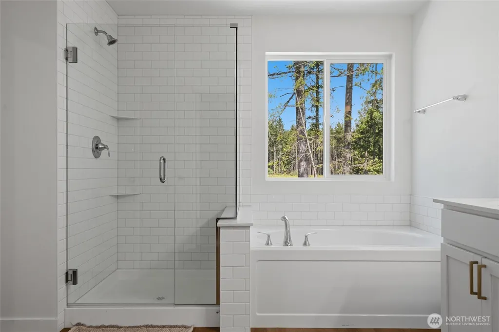 1948 NW Meadowview Drive Poulsbo WA 98370