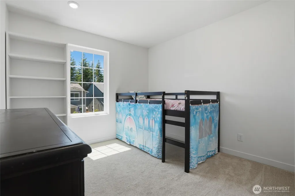 1948 NW Meadowview Drive Poulsbo WA 98370