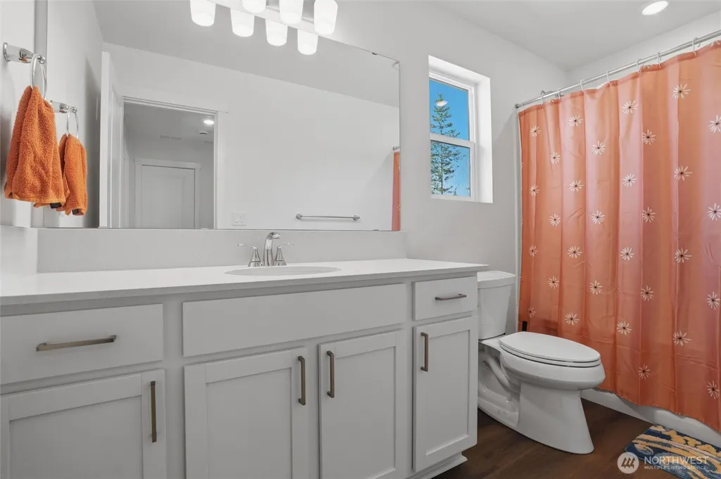 1948 NW Meadowview Drive Poulsbo WA 98370