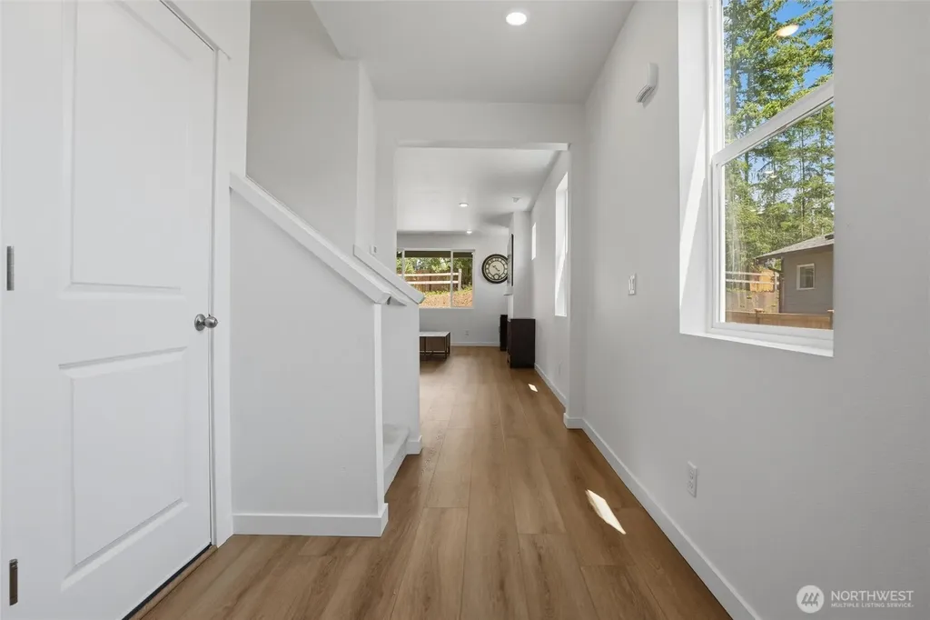1948 NW Meadowview Drive Poulsbo WA 98370