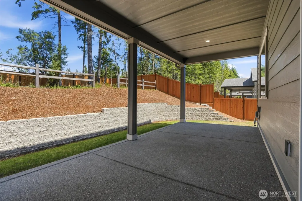 1948 NW Meadowview Drive Poulsbo WA 98370