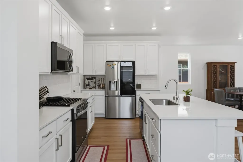 1948 NW Meadowview Drive Poulsbo WA 98370