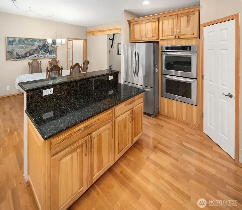 940 E Lakeshore Drive Allyn WA 98524