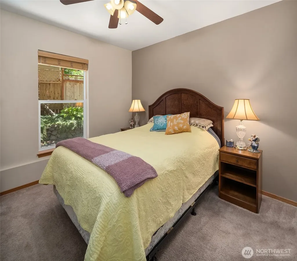 940 E Lakeshore Drive Allyn WA 98524