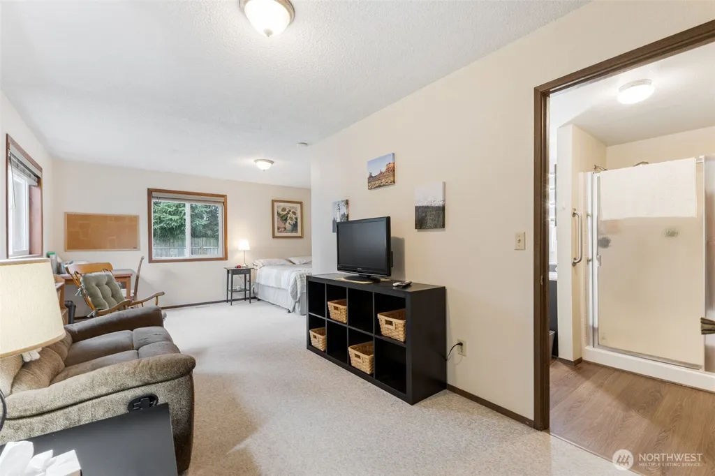 15120 Elm Street E Sumner WA 98390