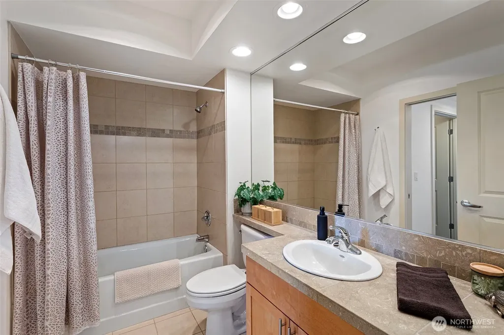 5440 Leary Avenue NW Seattle WA 98107