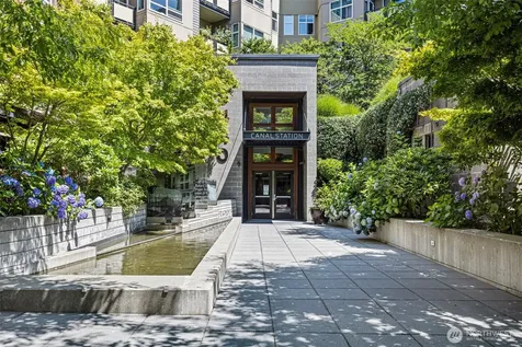 5440 Leary Avenue NW Seattle WA 98107