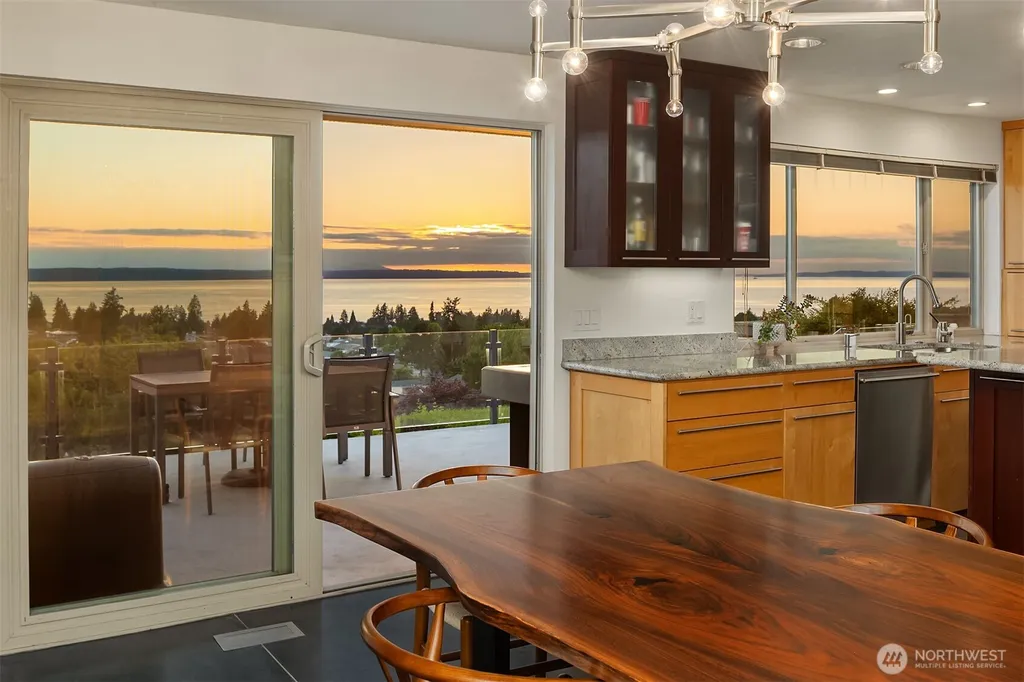 227 Highland Drive Edmonds WA 98020