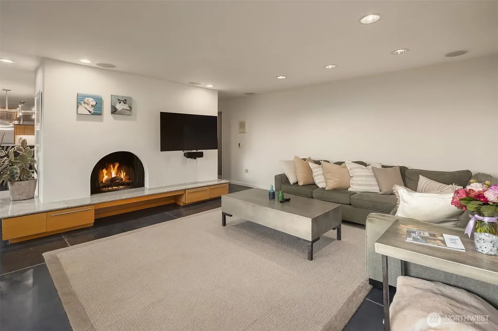 227 Highland Drive Edmonds WA 98020