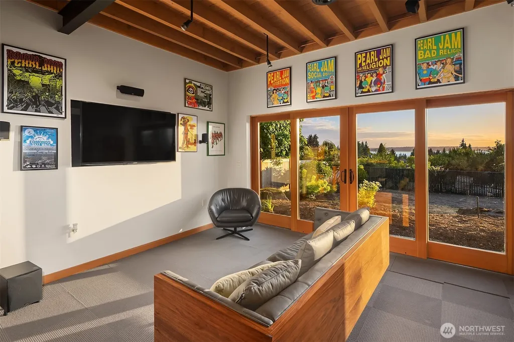 227 Highland Drive Edmonds WA 98020