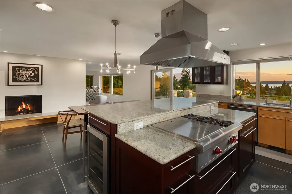 227 Highland Drive Edmonds WA 98020