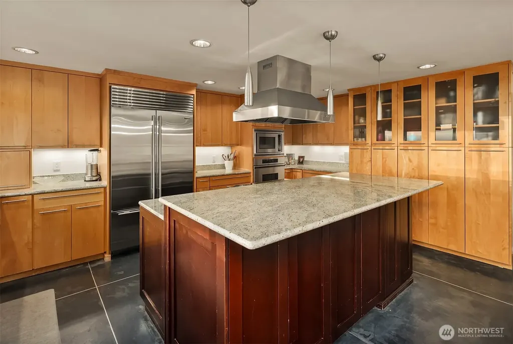 227 Highland Drive Edmonds WA 98020
